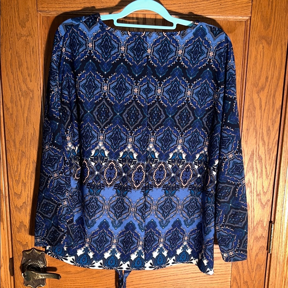 Blue Patterned Women's Top - Picture 2 of 4